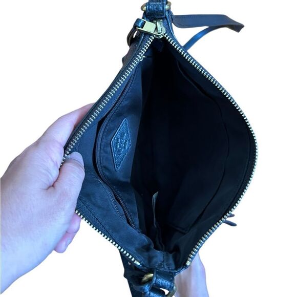 Fossil Fiona Black Crossbody - Picture 6 of 10